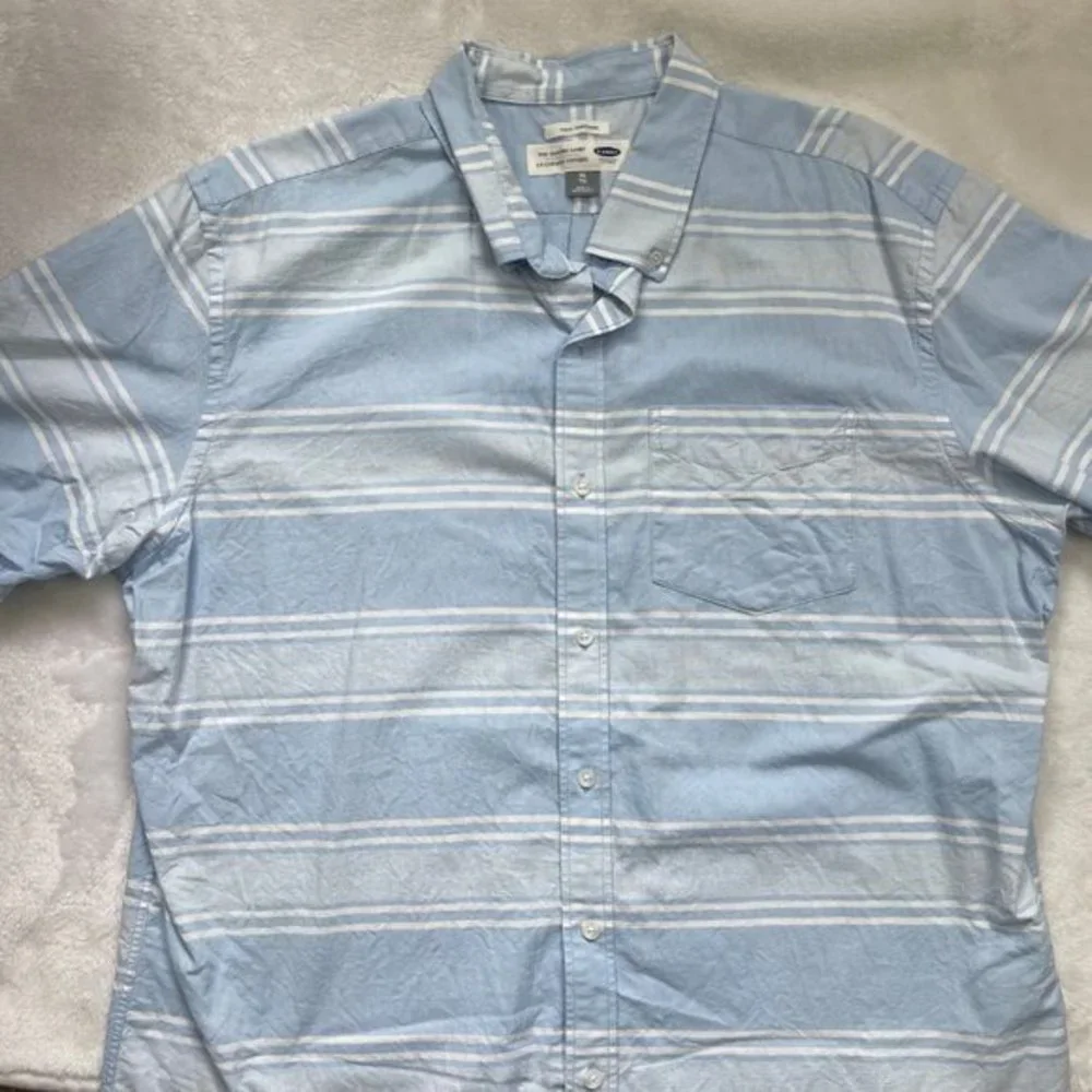 Old Navy Men's 100% Cotton Striped Slim Fit Button Up‎ The Oxford Shirt Size XL